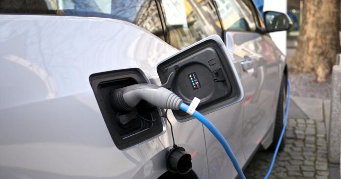 BMW_i3_charging_port.jpg_1200x630.jpg