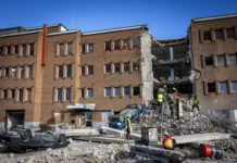 Brandmän från hela landet testade ny teknik i Kirunas gamla polishus