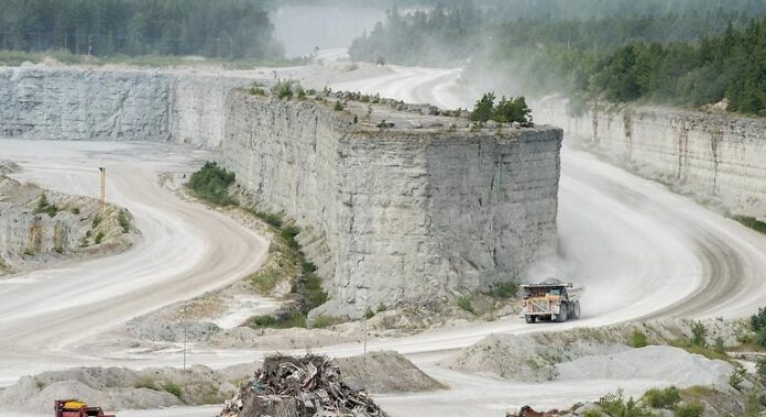 22038772983-cementas-kalkbrott-i-slite_770_420.jpg