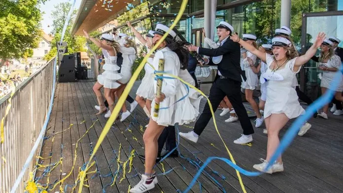 Studenten_Utspring_09_juni_2023-0149.webp.webp