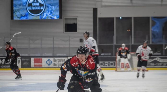 Tre av sex poäng på första bortaturnén