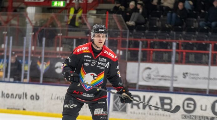 Finska backbjässen Ahlmark förlänger