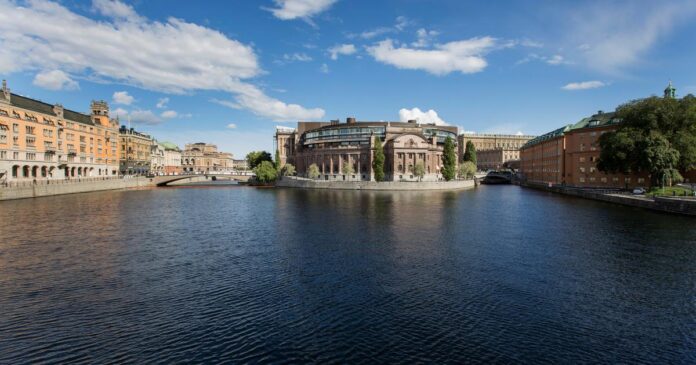 riksdagshuset-rv-sommar.jpg_1200x630.jpg