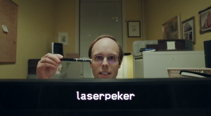 Laserpeker – også trådløs (Tore kontor, 20 sek)