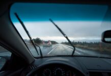 En av tre svenskar tror felaktigt att dubbdäcksförbudet börjar 1 april