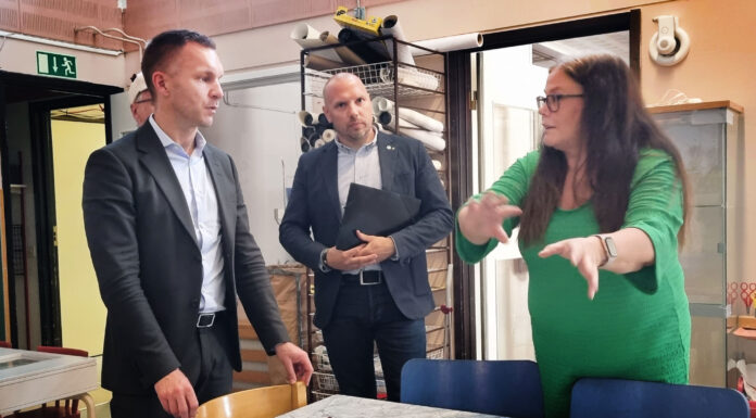 Civilministern åt lunch på Dungens förskola på Hertsön – “det är en jättefin verksamhet”