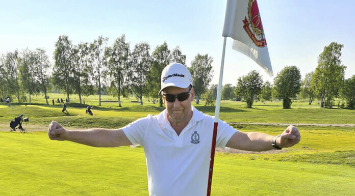 Per Rosenius gör sin första Hole in One på Luleå Golfklubb