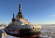 Med bogserbåt från Rotterdam till Luleå Hamn