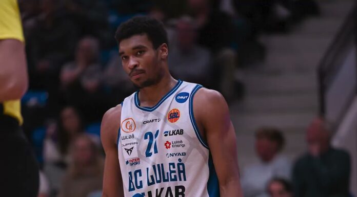 Mobilaris highlight of the game i kvartsfinal 4: Robert Carpenters dunk & block