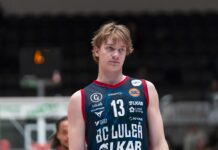 Mobilaris highlight of the game i semifinal 4: Harry Hasslers 17 poäng