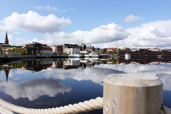 LuleC3A5_norra20hamn20sommar.jpg