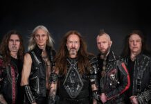 Hammerfall och The Gems rockar på Sara kulturhus