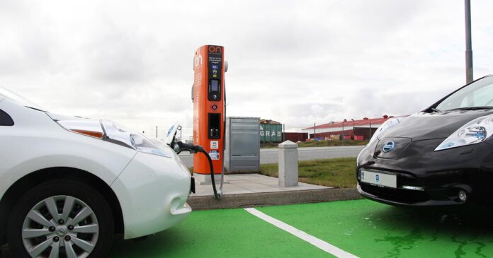 Fast-Charging_Station_at_Selfoss_in_south_Iceland.jpg_1200x630.jpg