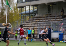 Julia Holmgren förlänger över 2028 – Umeå IK FF